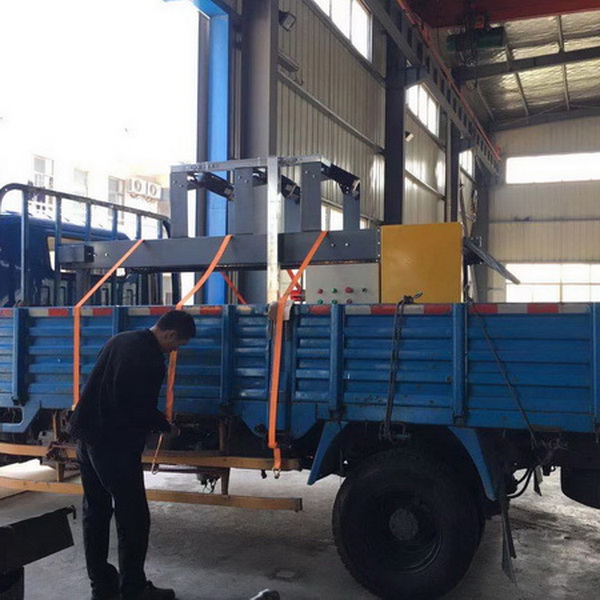 壓鑄件鏈板輸送