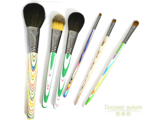 化妝刷定制的刷毛植毛角度如何優化上妝精準度？